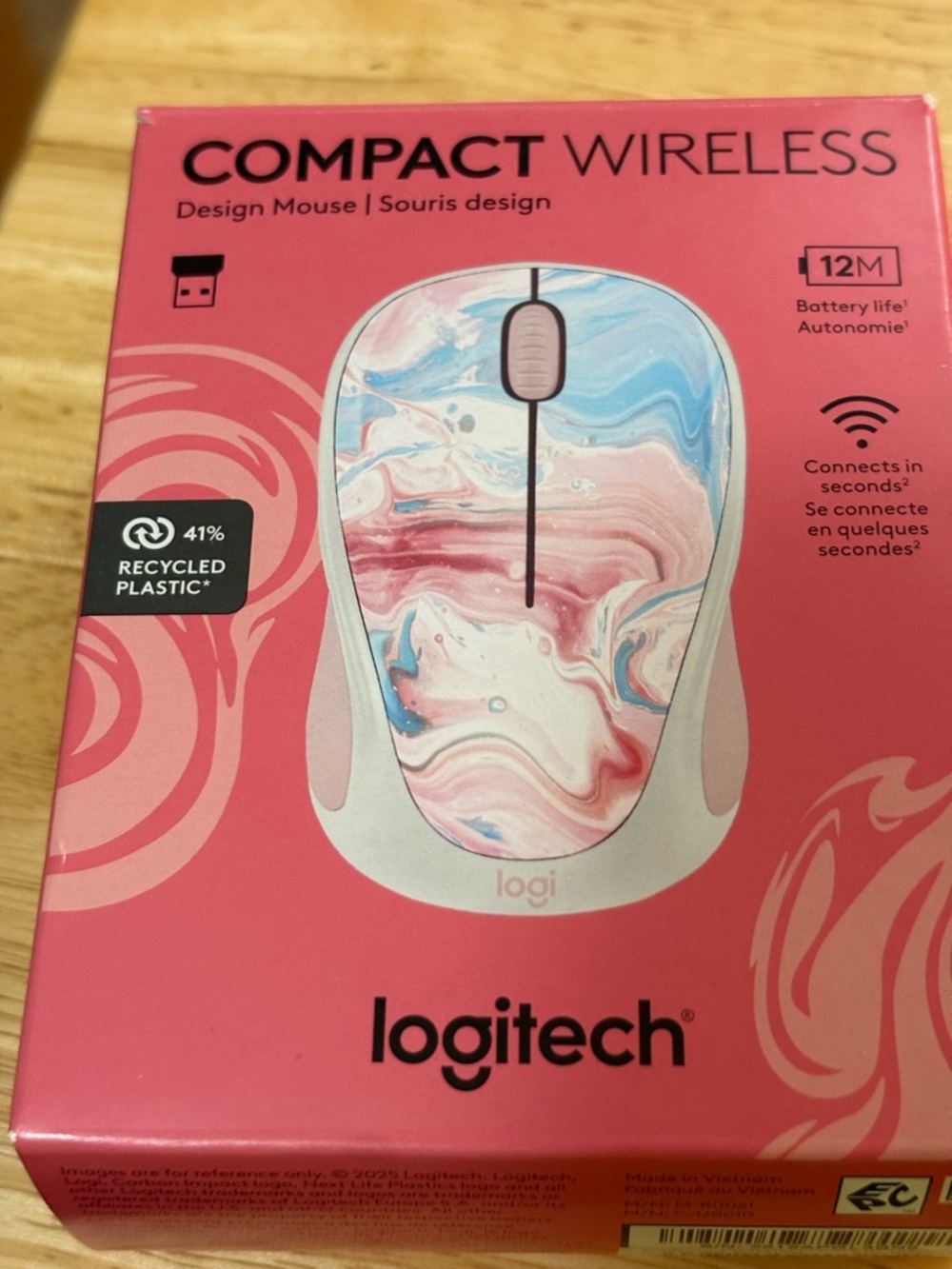 BNIB Logitech compact wireless design mouse USB receiver “Cotton Candy” style